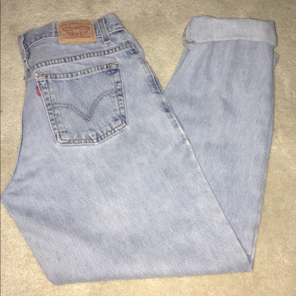 Levi’s relaxed 550 (mom jeans)